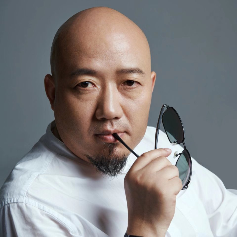 王福斌