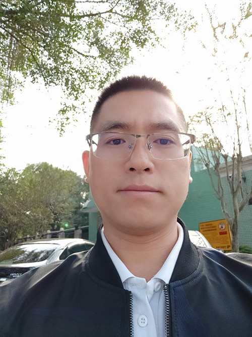 游飞龙