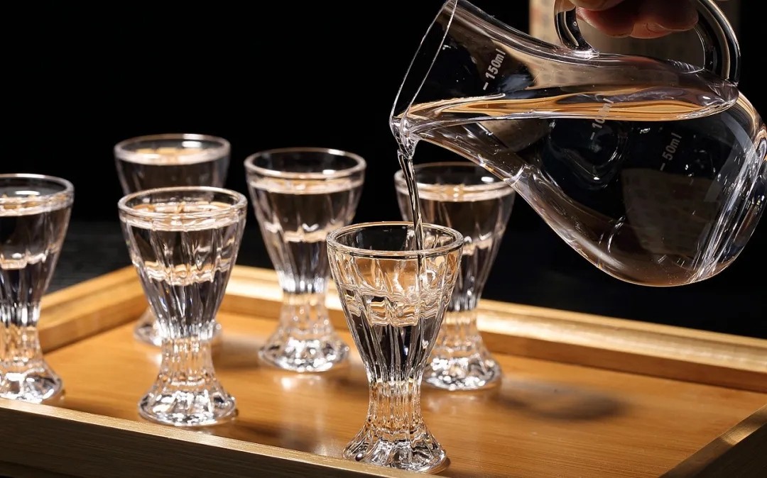 白酒的酒杯，有什么讲究？
